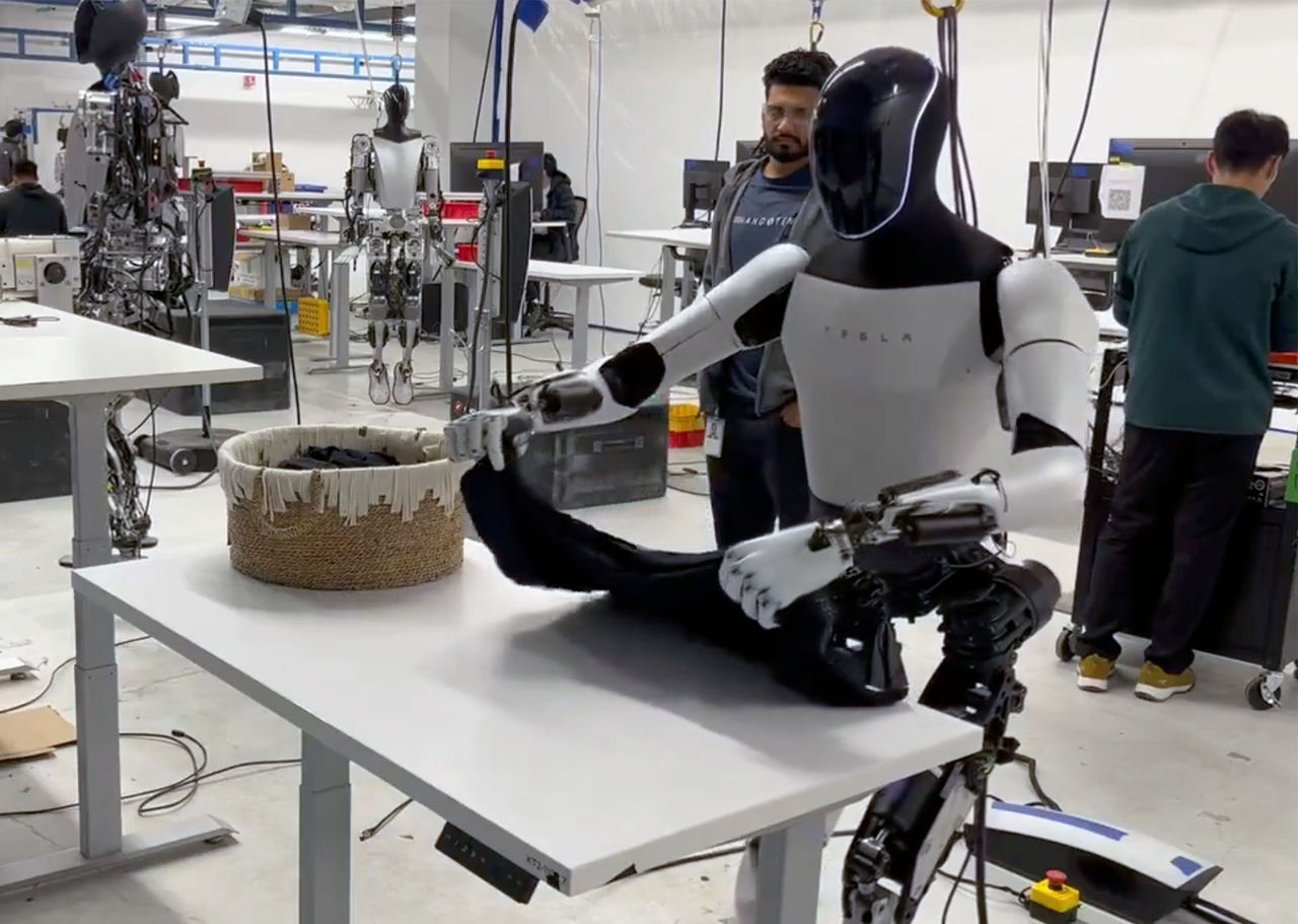 Optimus kan vika kläder