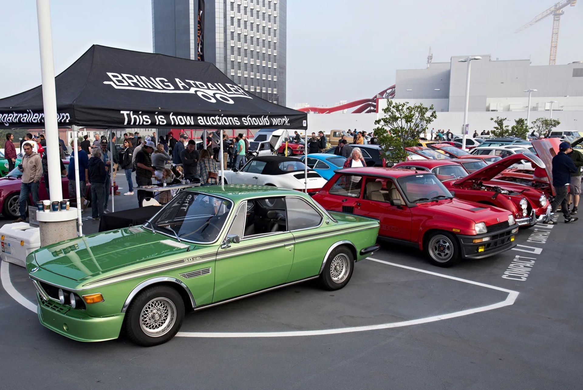 Auktionssajten Bring A Trailer slår försäljningsrekord