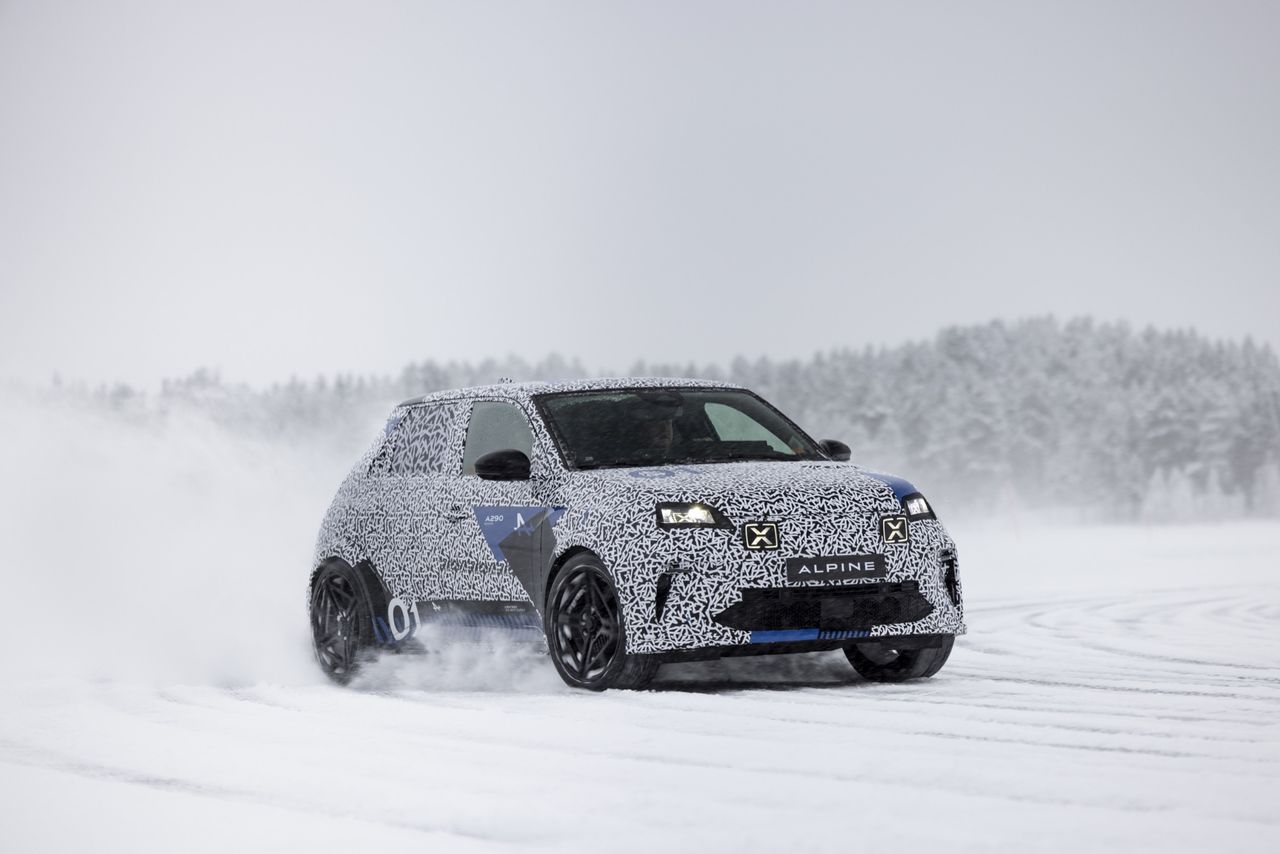 Alpine visar vintertester av A290