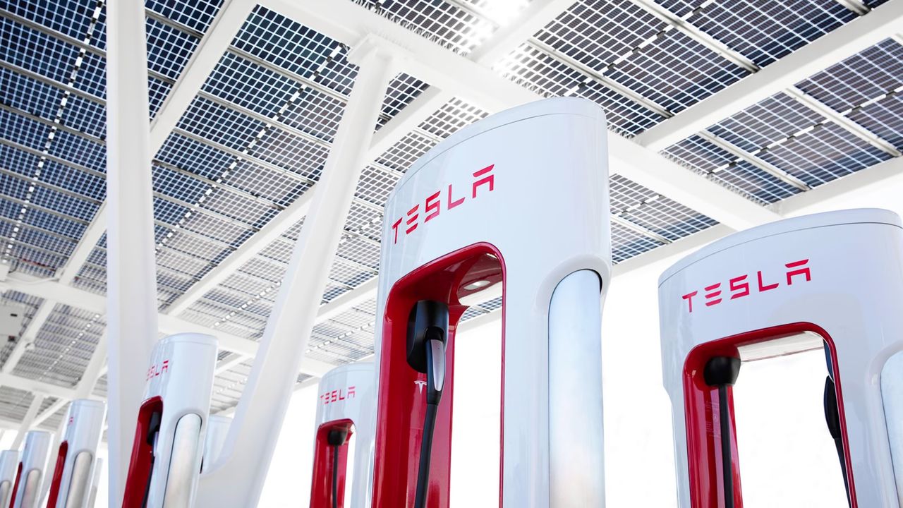 Underhåll av Teslas laddstationer kan stoppas