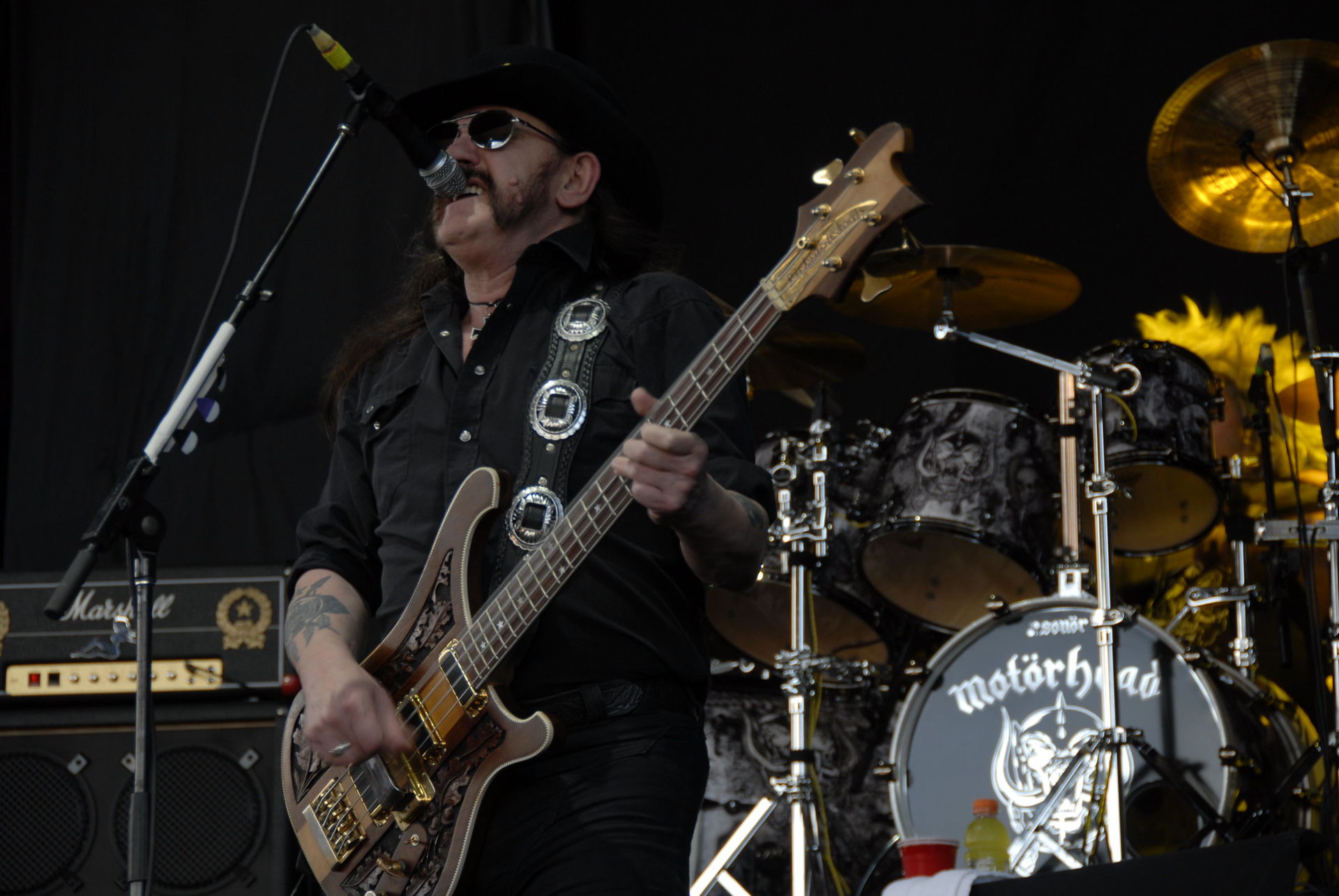 Lemmy blir staty i staden han föddes