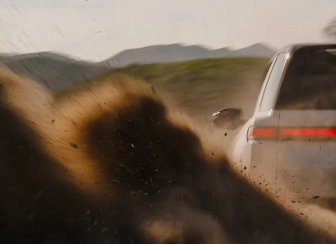 Rivian visar baken på R2