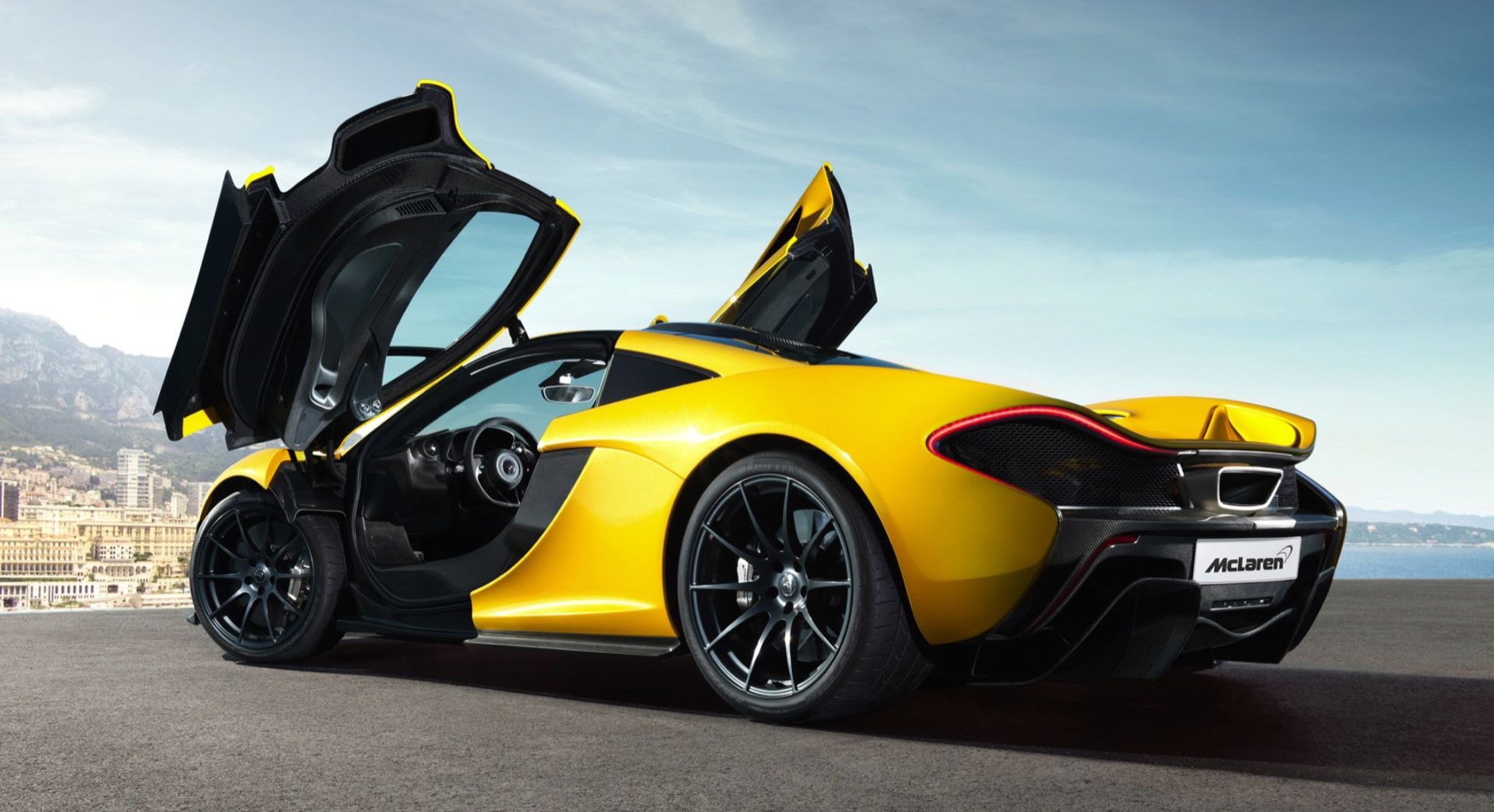 Efterträdaren till McLaren P1 presenteras i år
