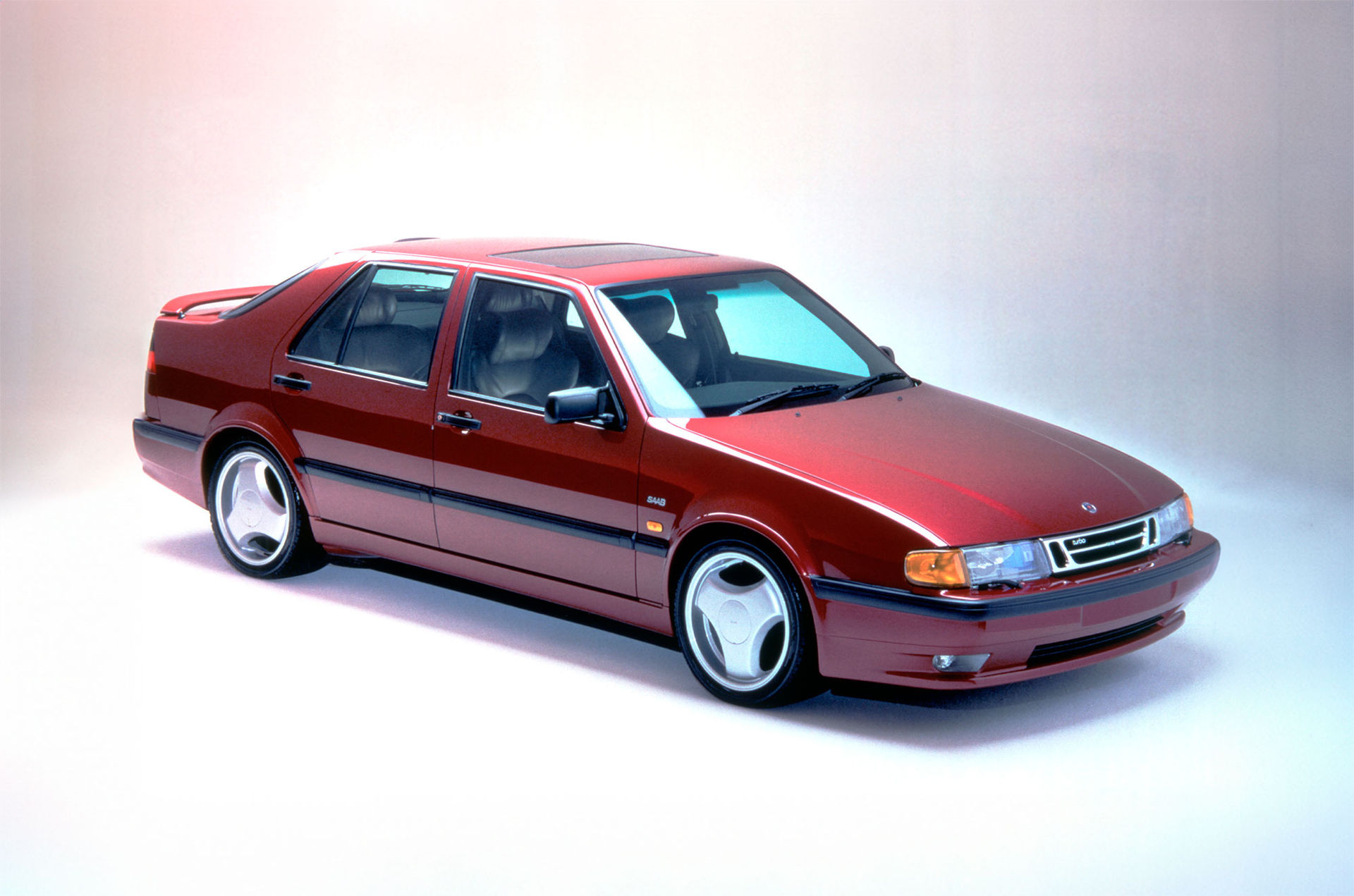 Saab 9000 fyller 40 år