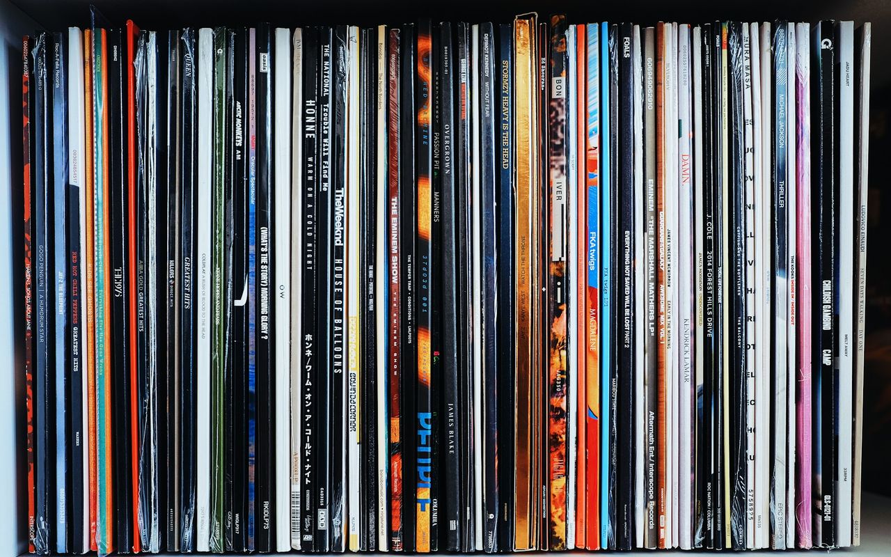 Vinyl fortsätter sälja mer än CD