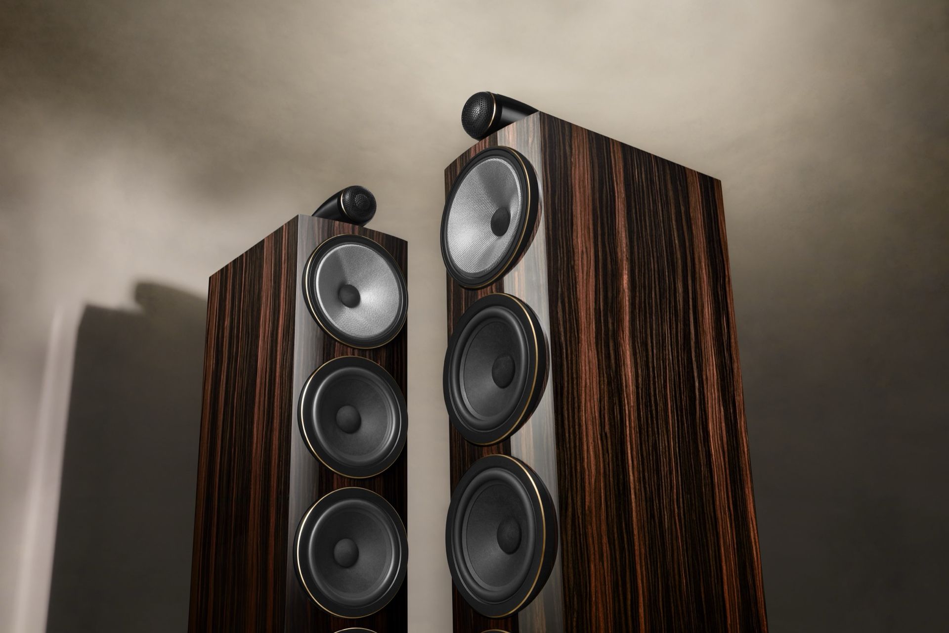 Bowers & Wilkins introducerar 700 Series Signature