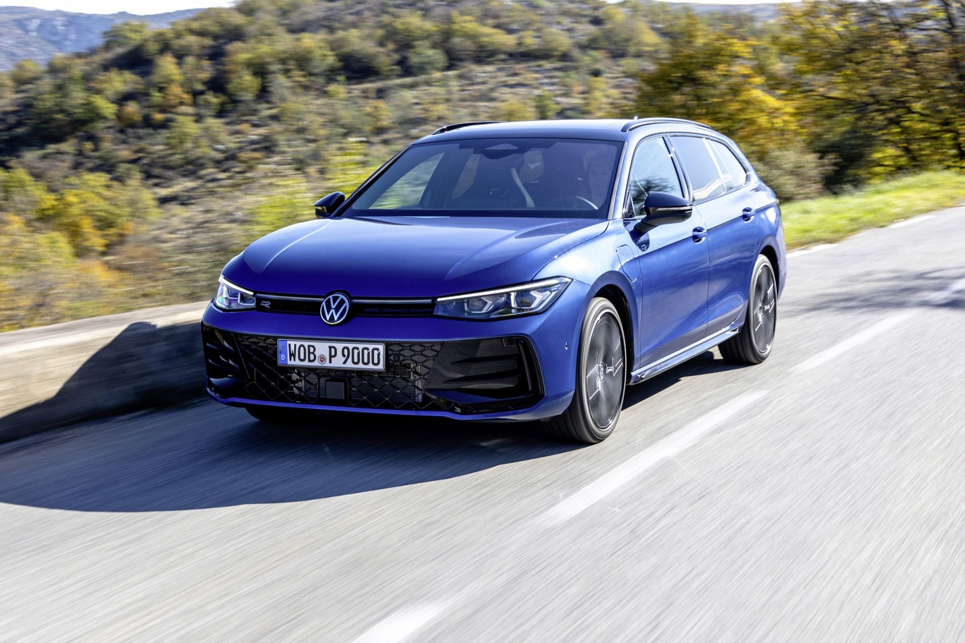 Nu börjar nya Volkswagen Passat som laddhybrid att säljas