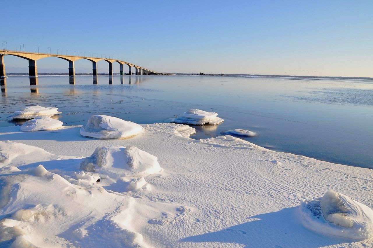 Ölandsbron stängs av