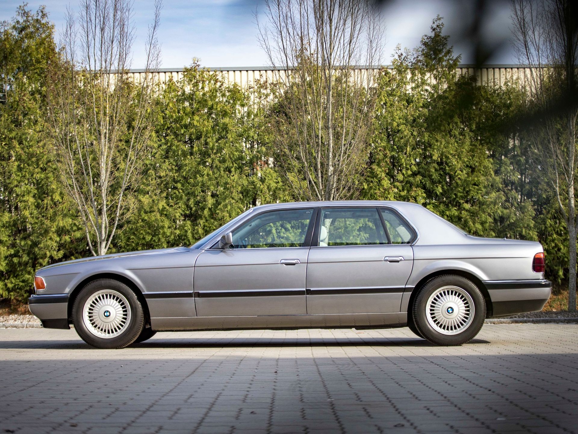 BMW visar upp ytterligare en prototyp med V16-motor