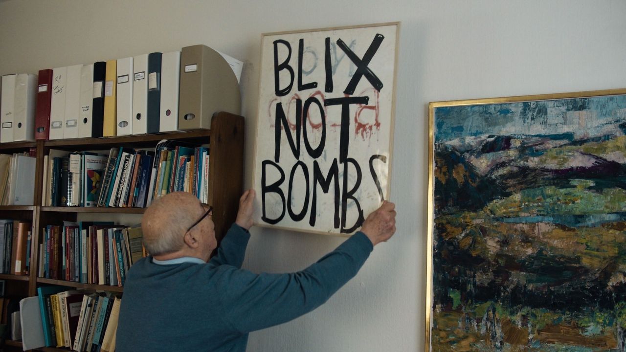 Trailer för Blix not bombs