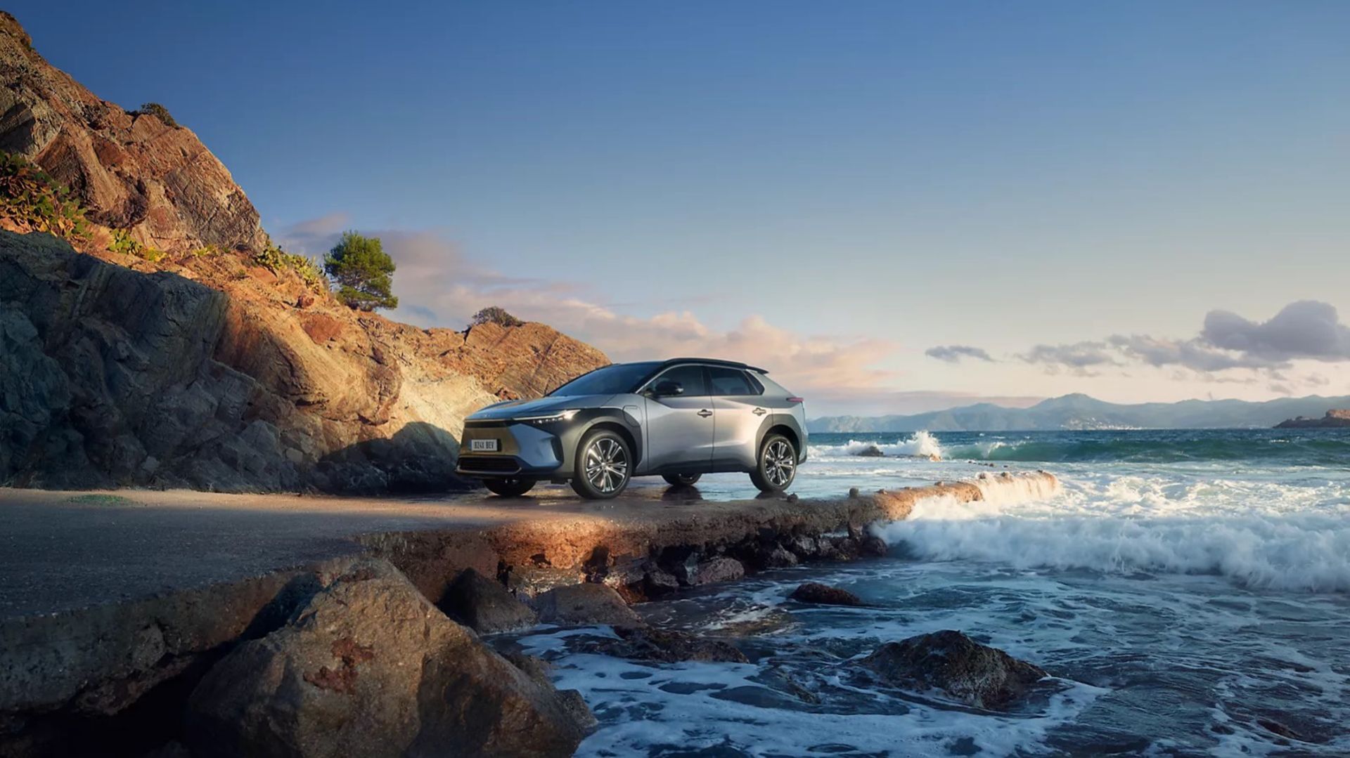 Toyota sänker priset på bZ4X med 80.000 kronor