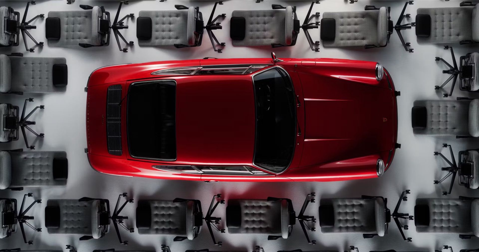 Stolar med Porsches klassiska pepitamönster