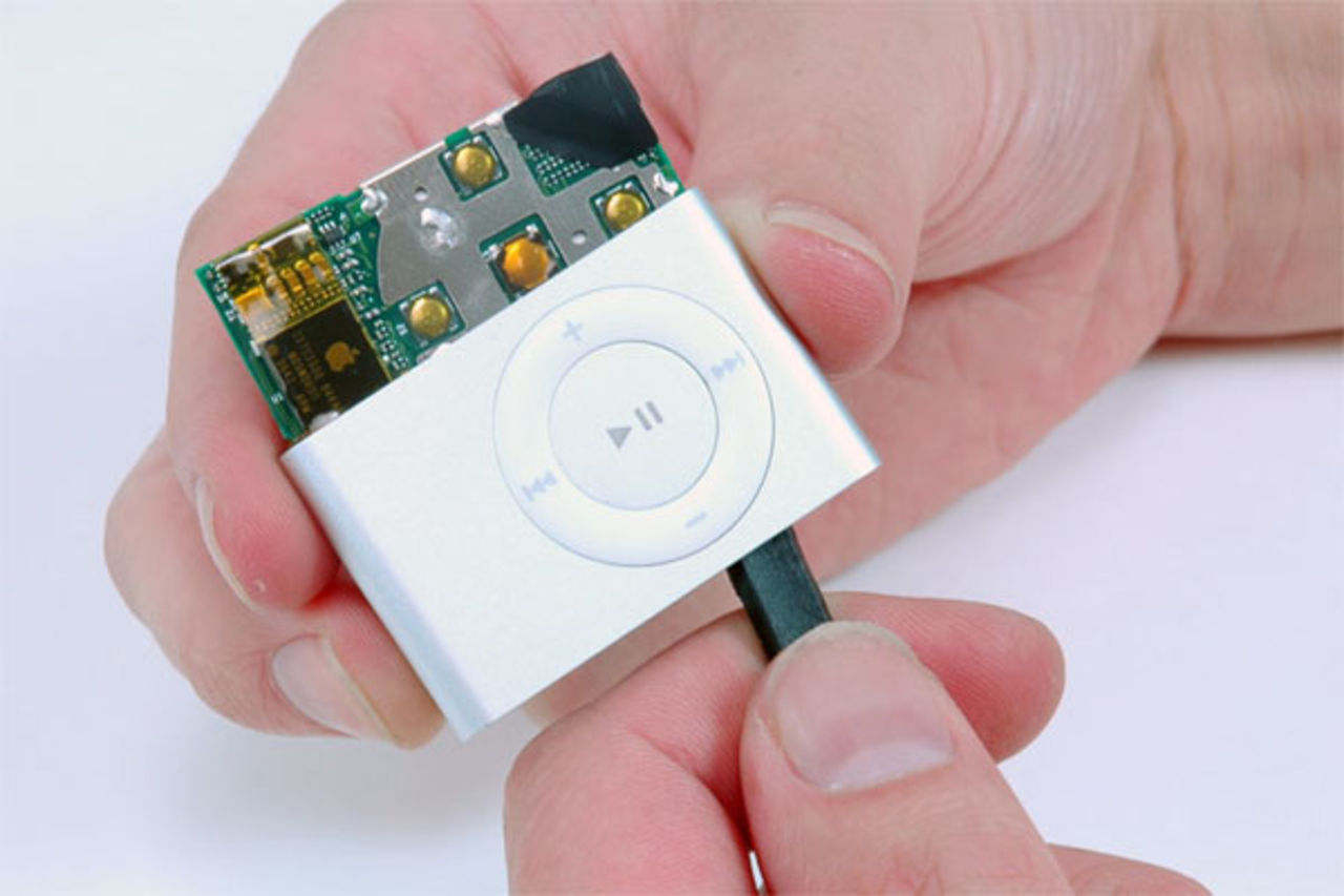 En iPod shuffle på insidan