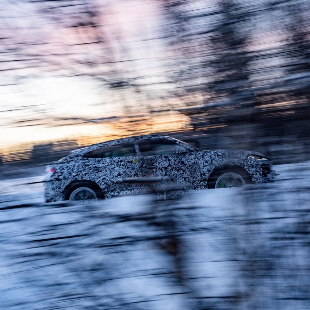 Imorgon har nya Lamborghini Urus premiär