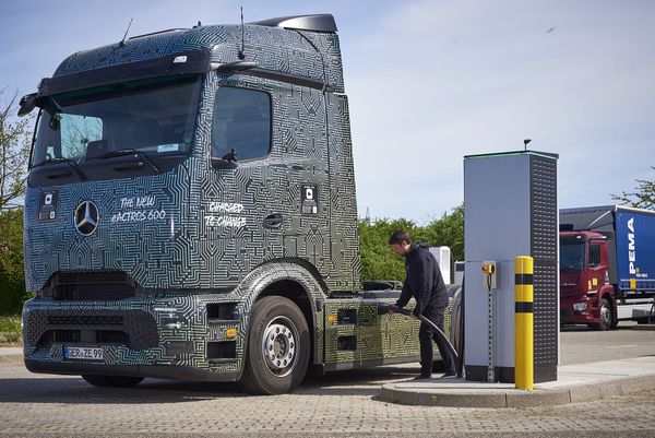 Mercedes har megawatt-laddat sin eldrivna lastbil