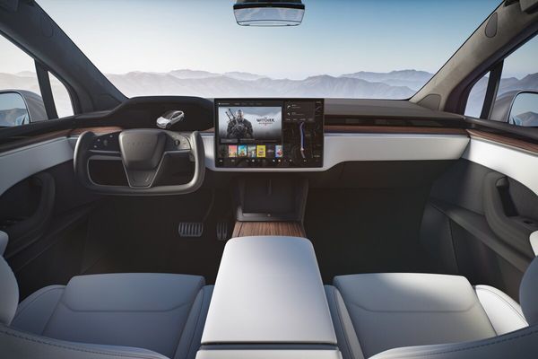 Elon Musk vill göra Tesla-bilar till datacenter