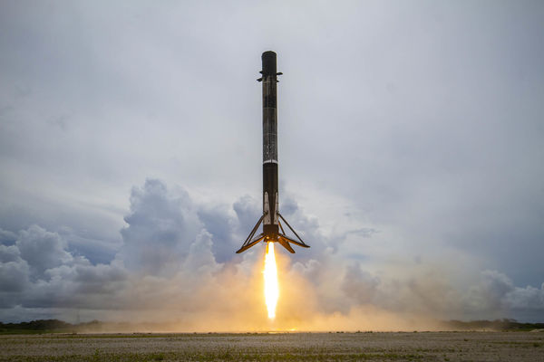 SpaceX har nu landat Falcon-raketer 300 gånger
