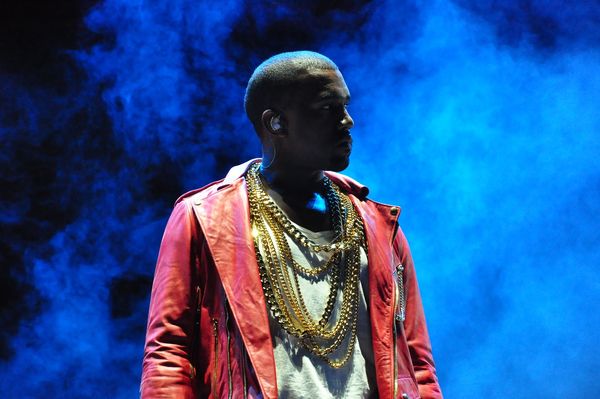 Kanye West uppges ge sig in i porrbranschen