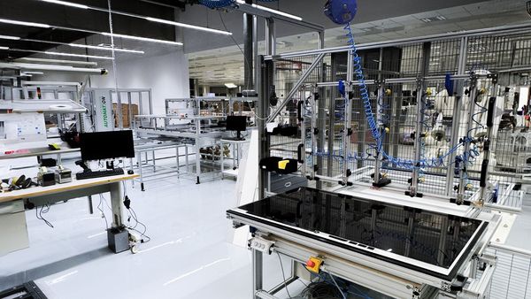 Loewe startar produktion av OLED-paneler