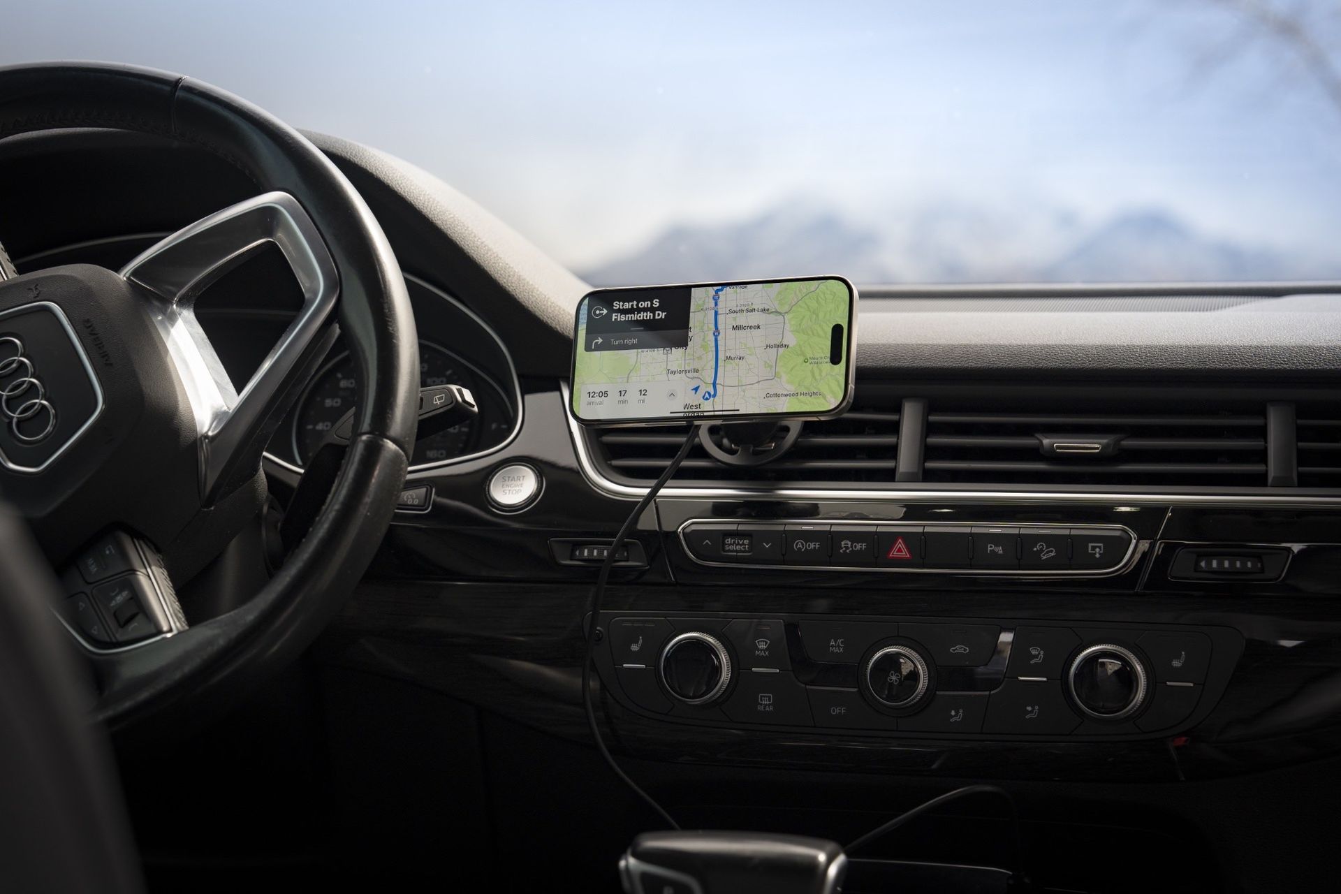 Mophie lanserar Qi2-laddare för bilen