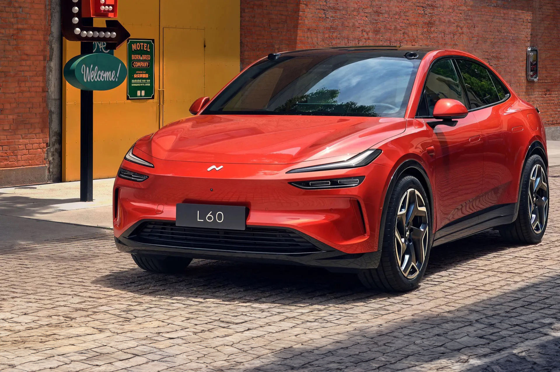 Nio rullar ut elmärket Onvos första modell