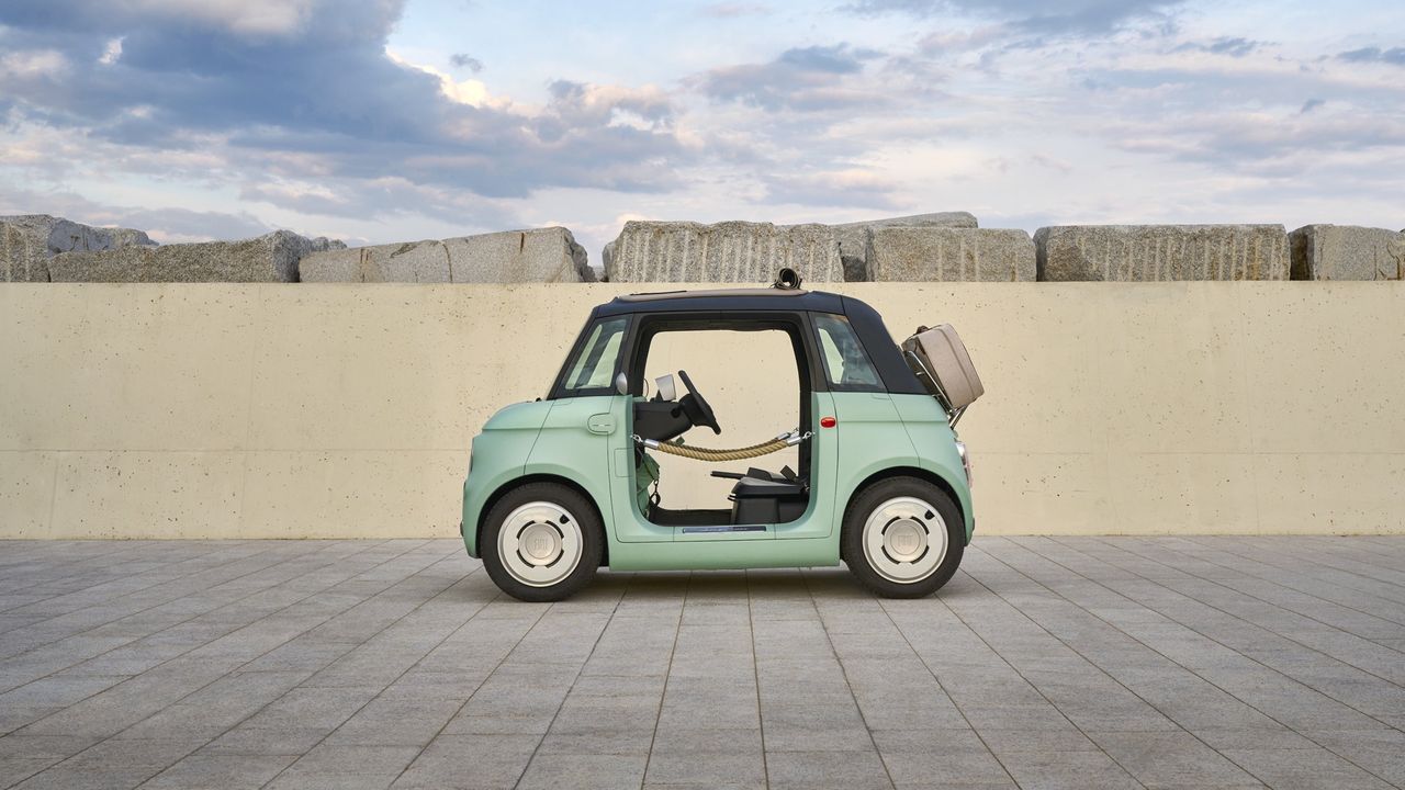 Fiats eldrivna Topolino beslagtagen av Italiens finanspolis