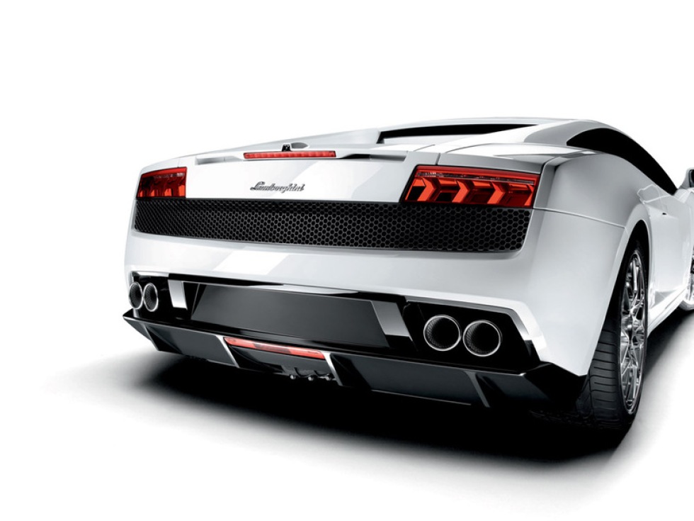 Lamborghini ska bli mer exotiskt
