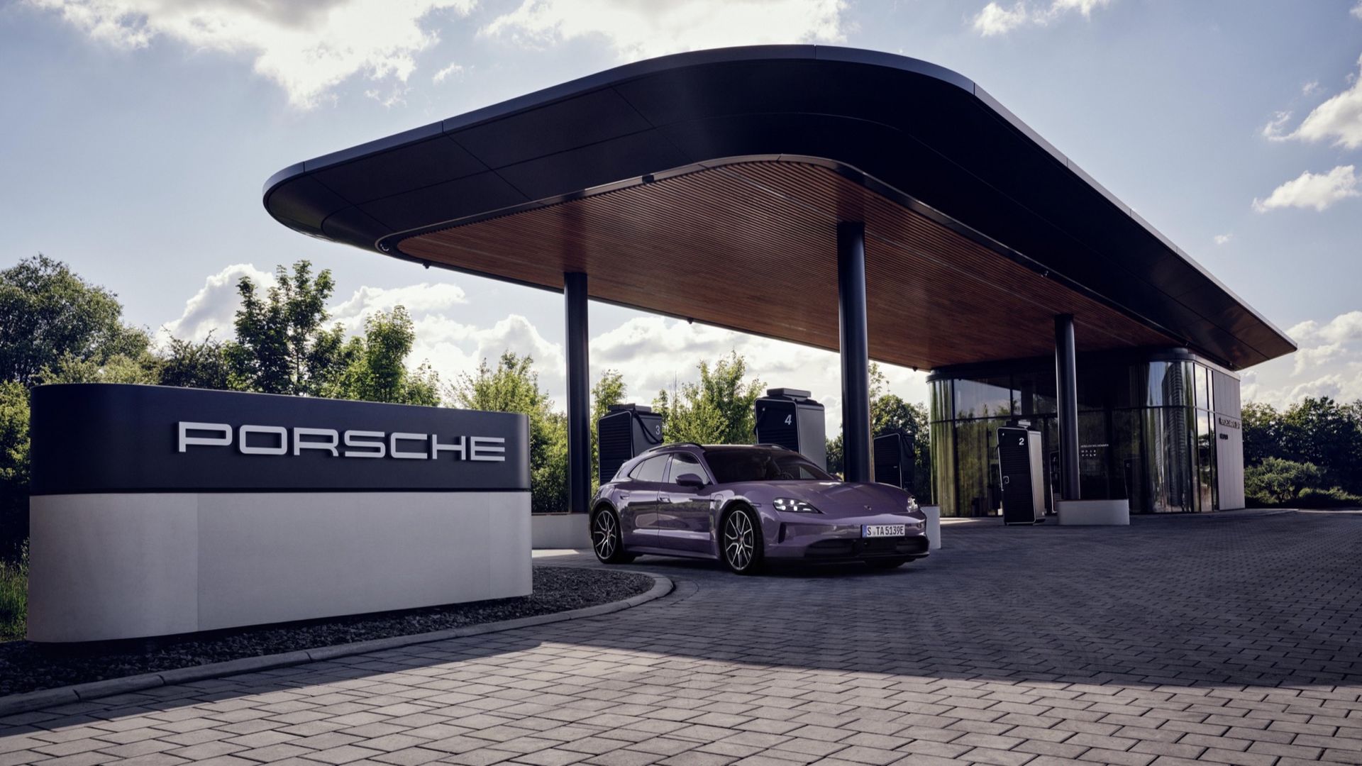 Porsche Charging Lounge får snabbare laddning