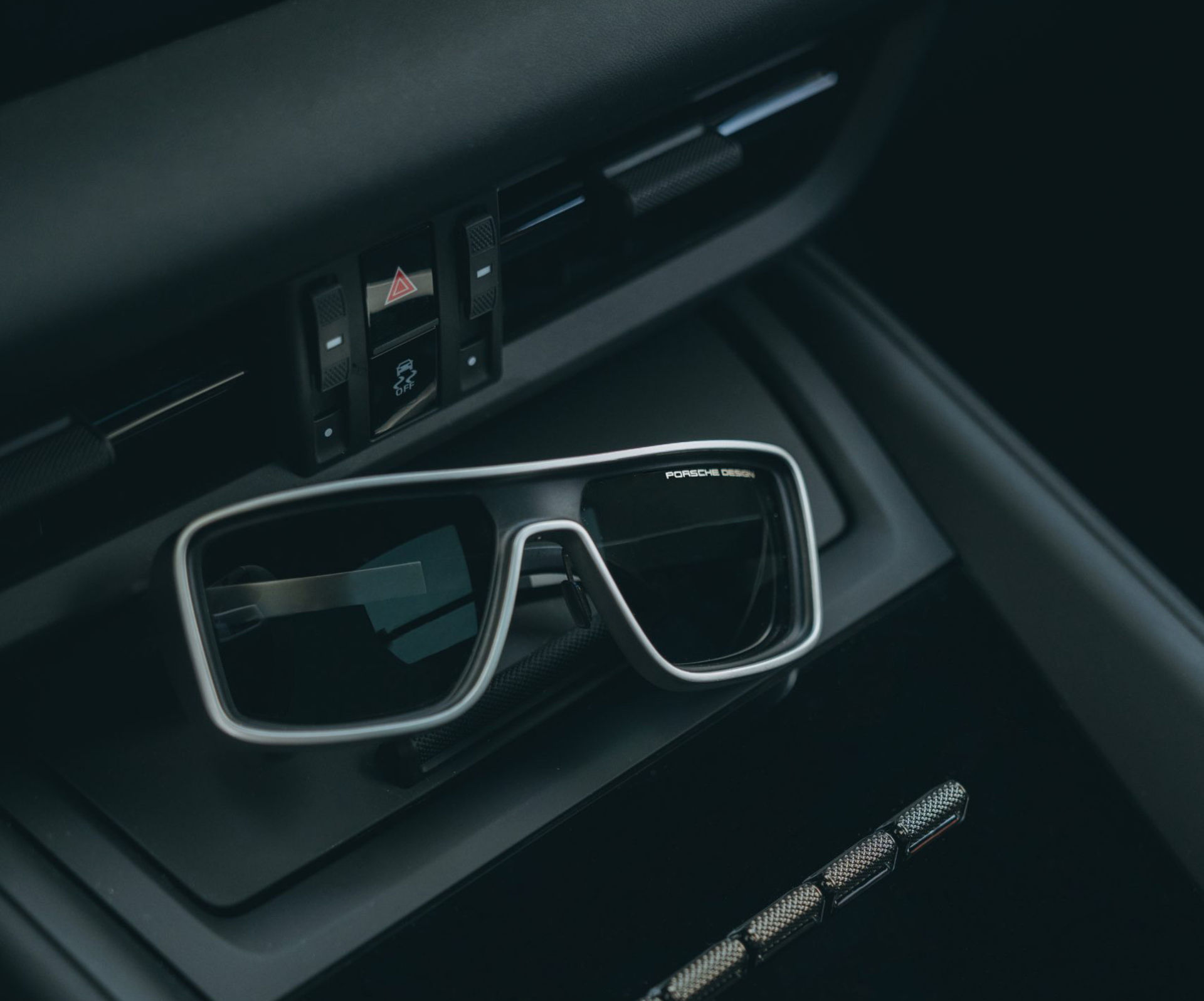 Porsche gör solglasögon