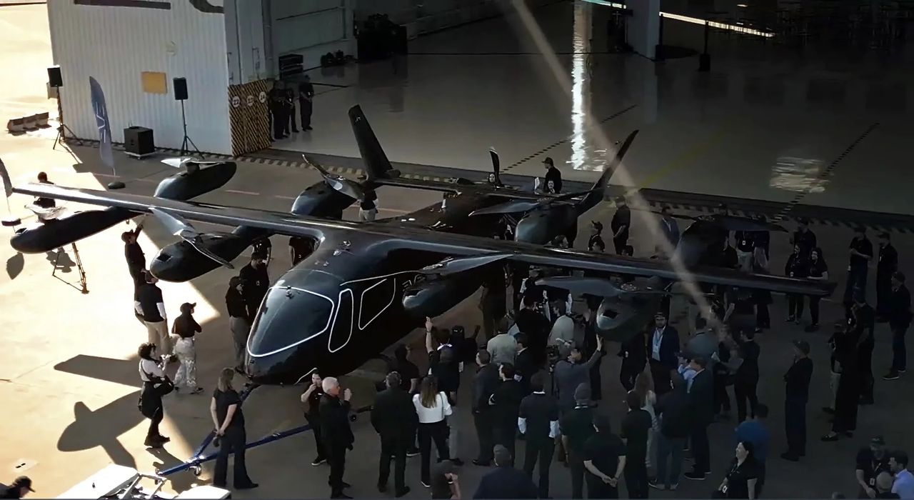 Eve Air Mobility visar upp eVTOL