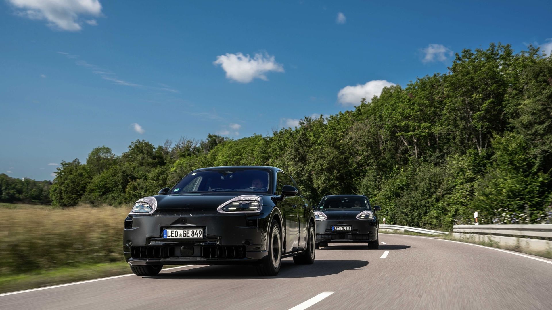 Eldriven Porsche Cayenne kommer 2025