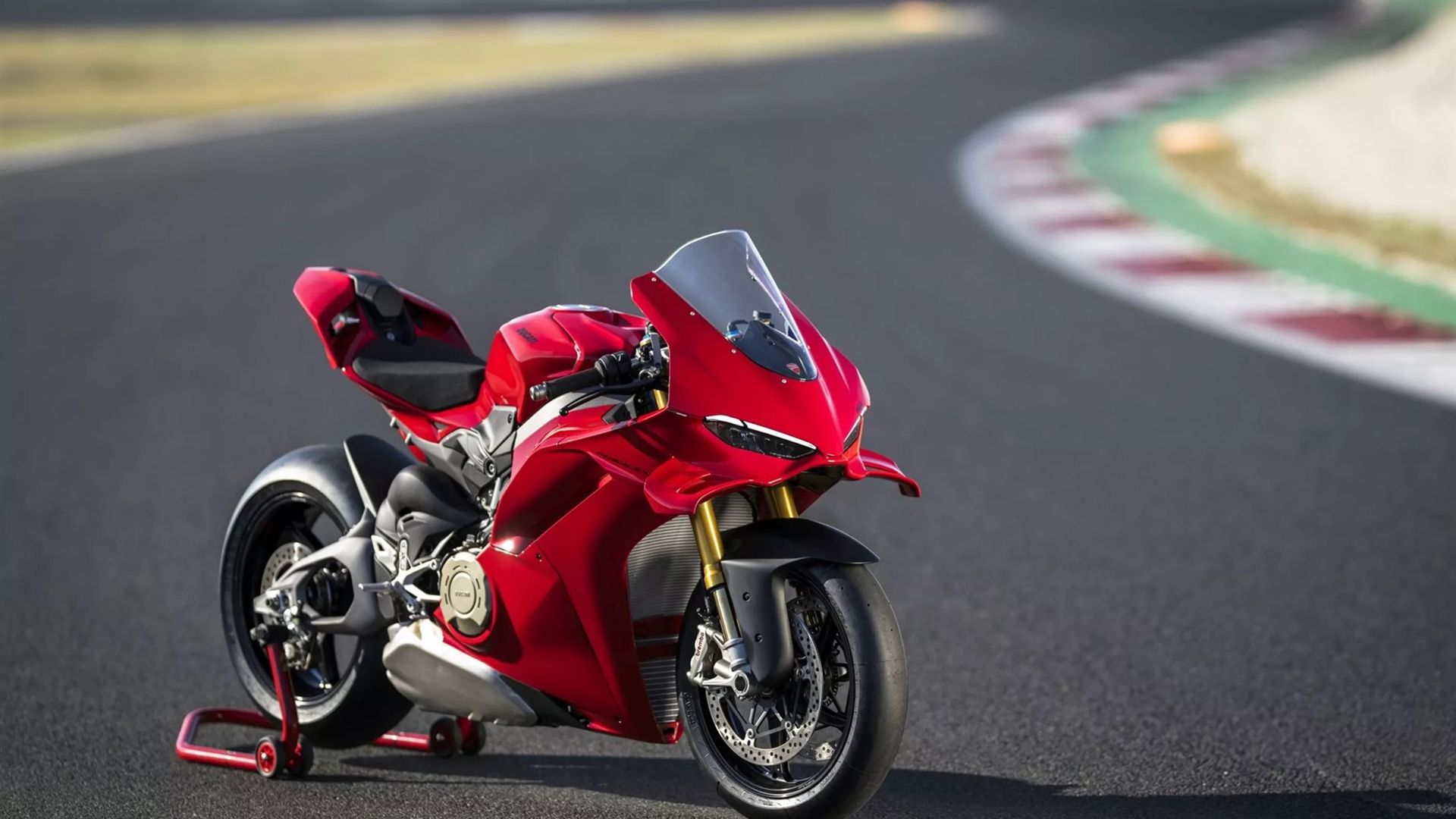 Ducati presenterar ny Panigale V4