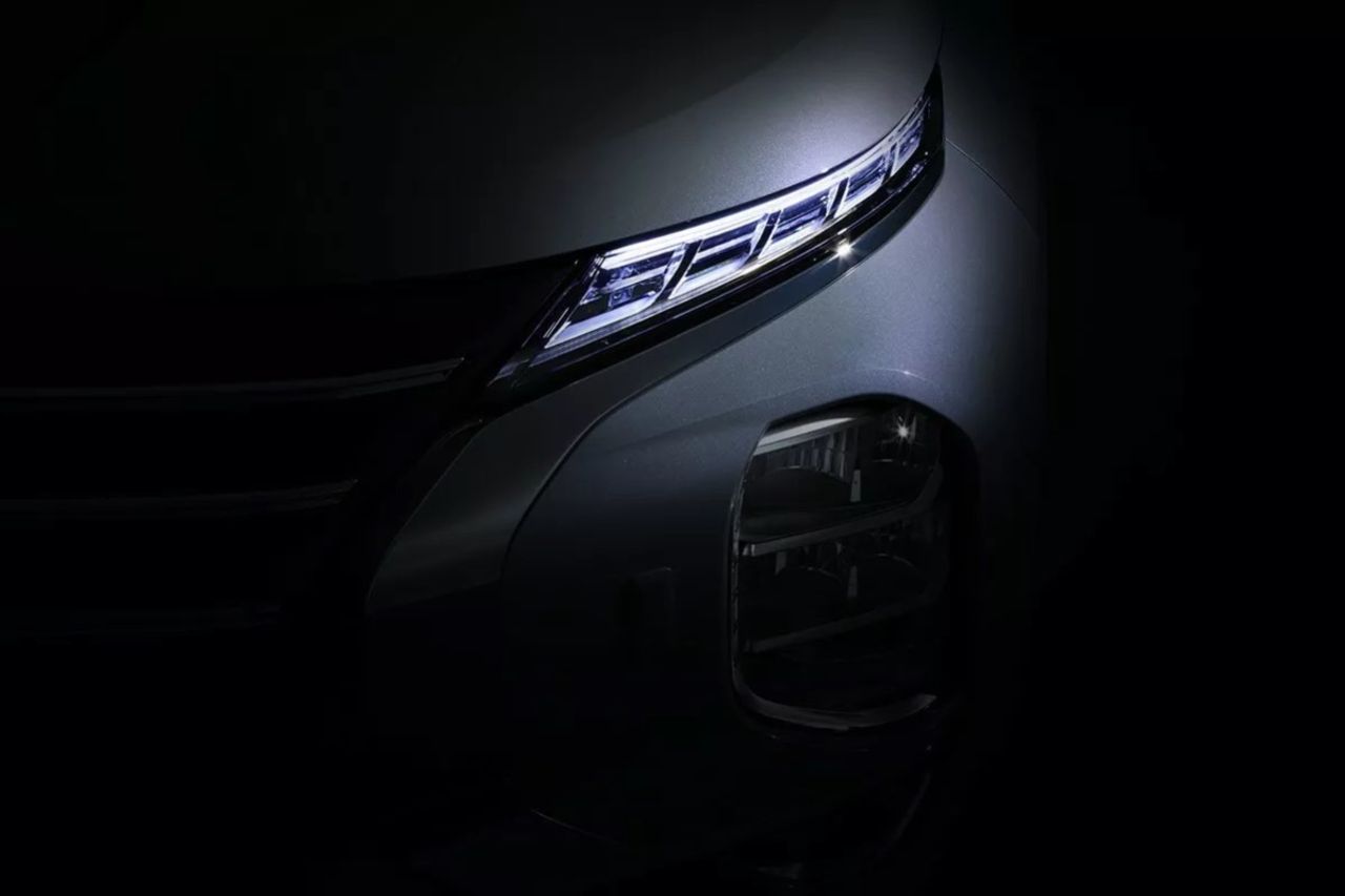 Teaser för uppdaterad Mitsubishi Outlander