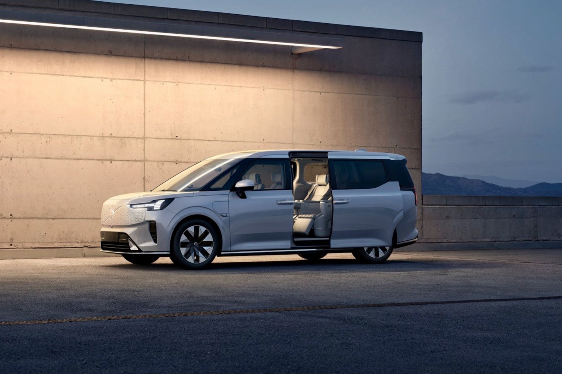 Ingen dundersuccé för Volvo EM90