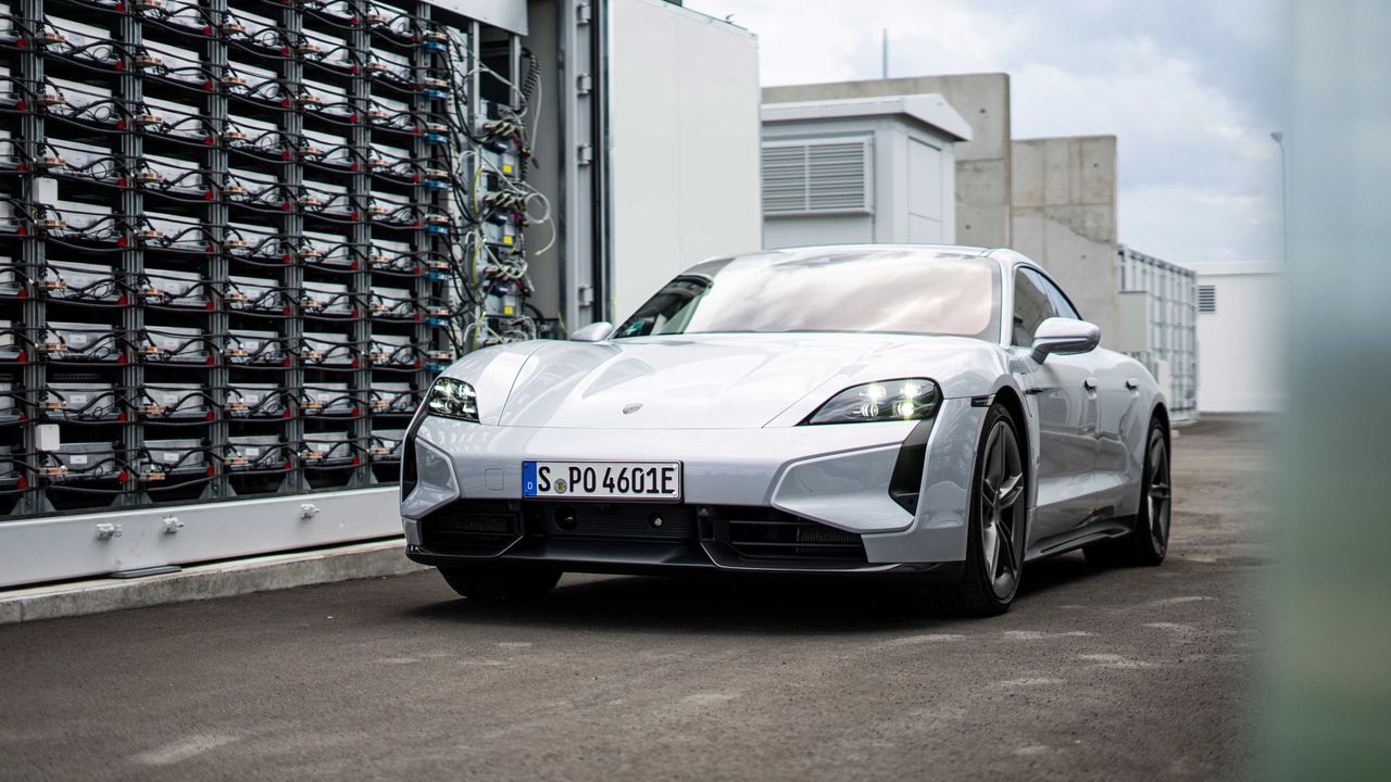 Gamla Taycan-batterier får nytt liv på energilager