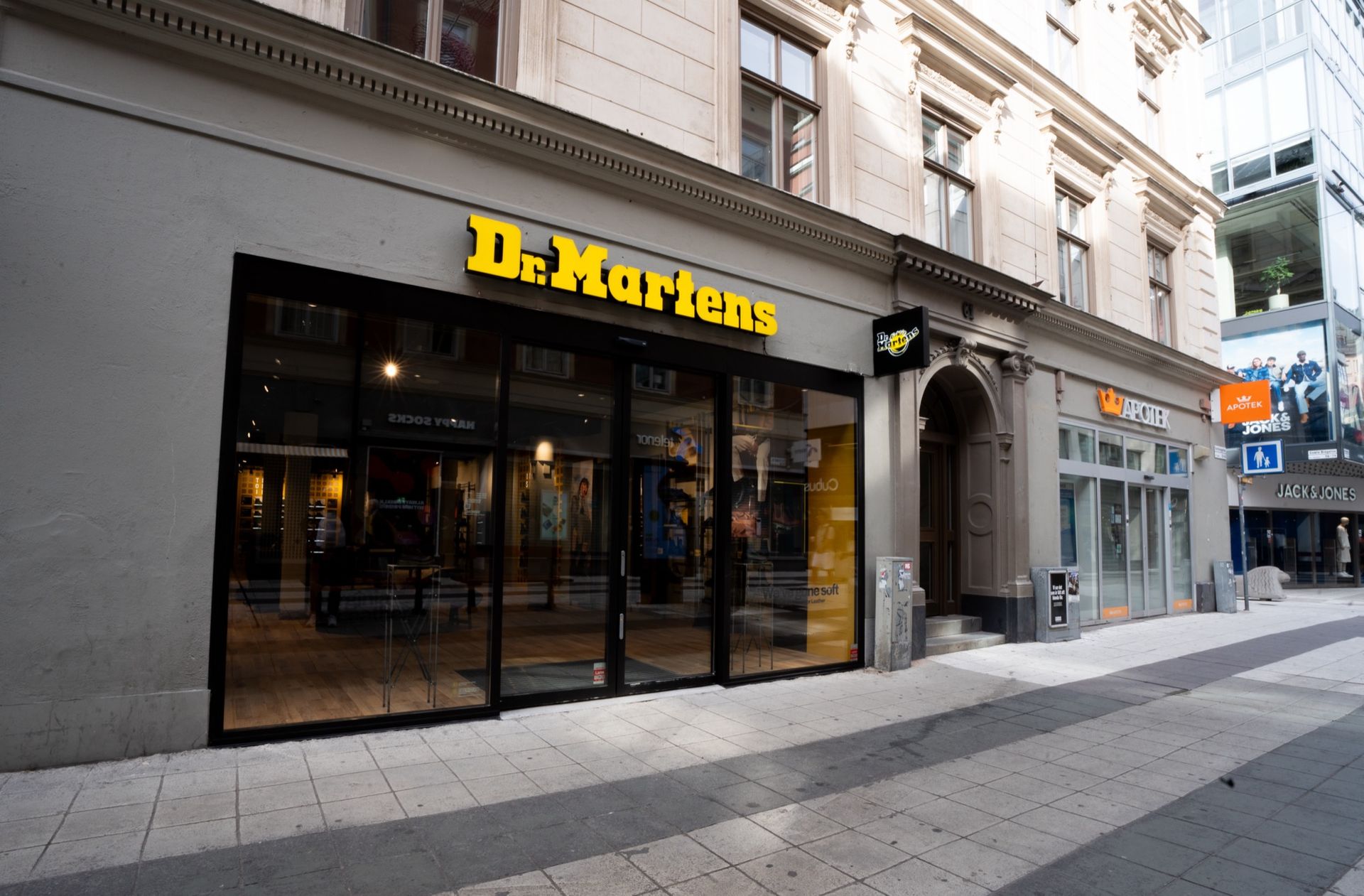 Dr. Martens öppnar första egna butiken i Sverige