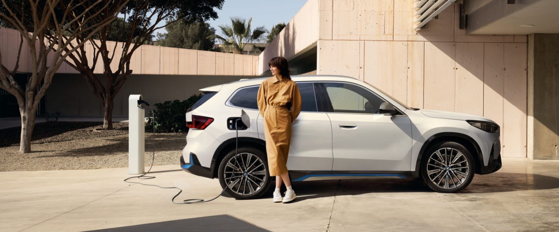 För första gången sålde BMW fler elbilar än Tesla