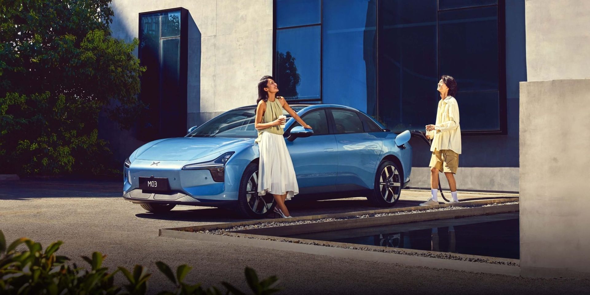 Mona M03 kostar som en halv Tesla Model 3