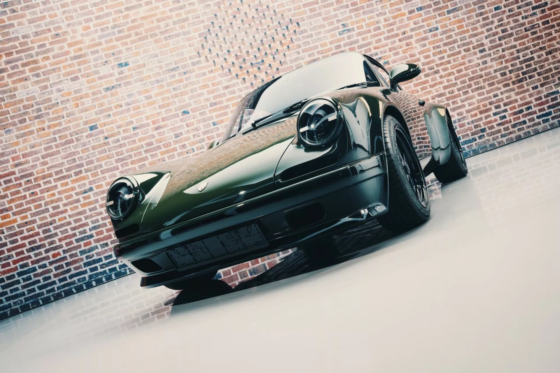 Klassisk Porsche 911 med Tesla-hjärta från Kalmar