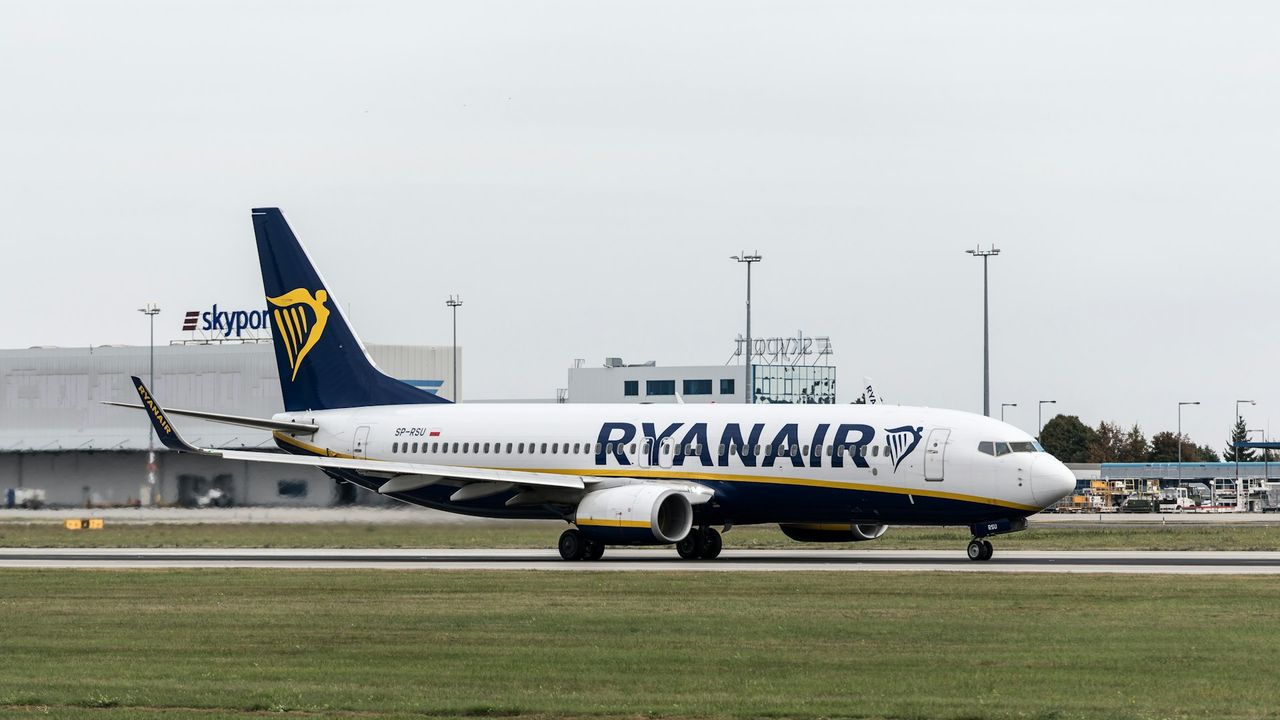Ryanair förbjuds att ta betalt för handbagage