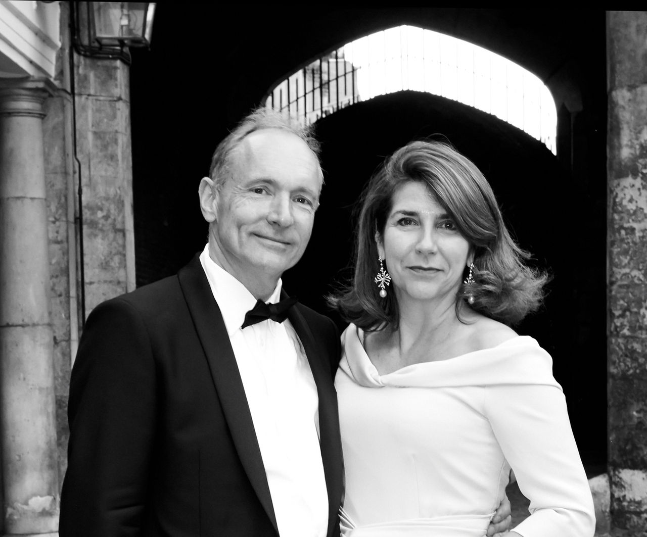 World Wide Web Foundation lägger ner