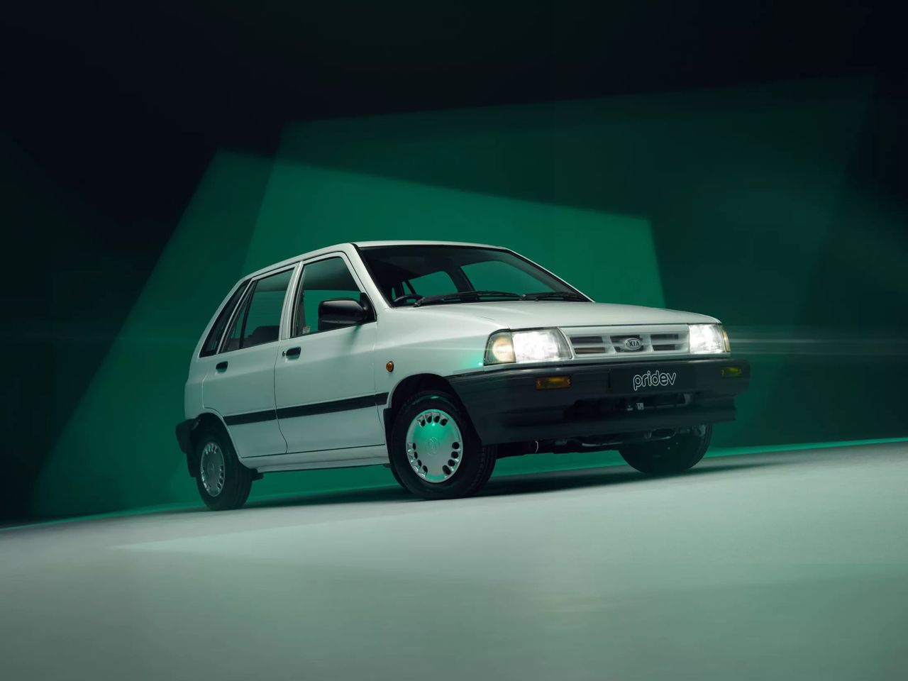 Kia har elkonverterat klassiska Pride från 80-talet