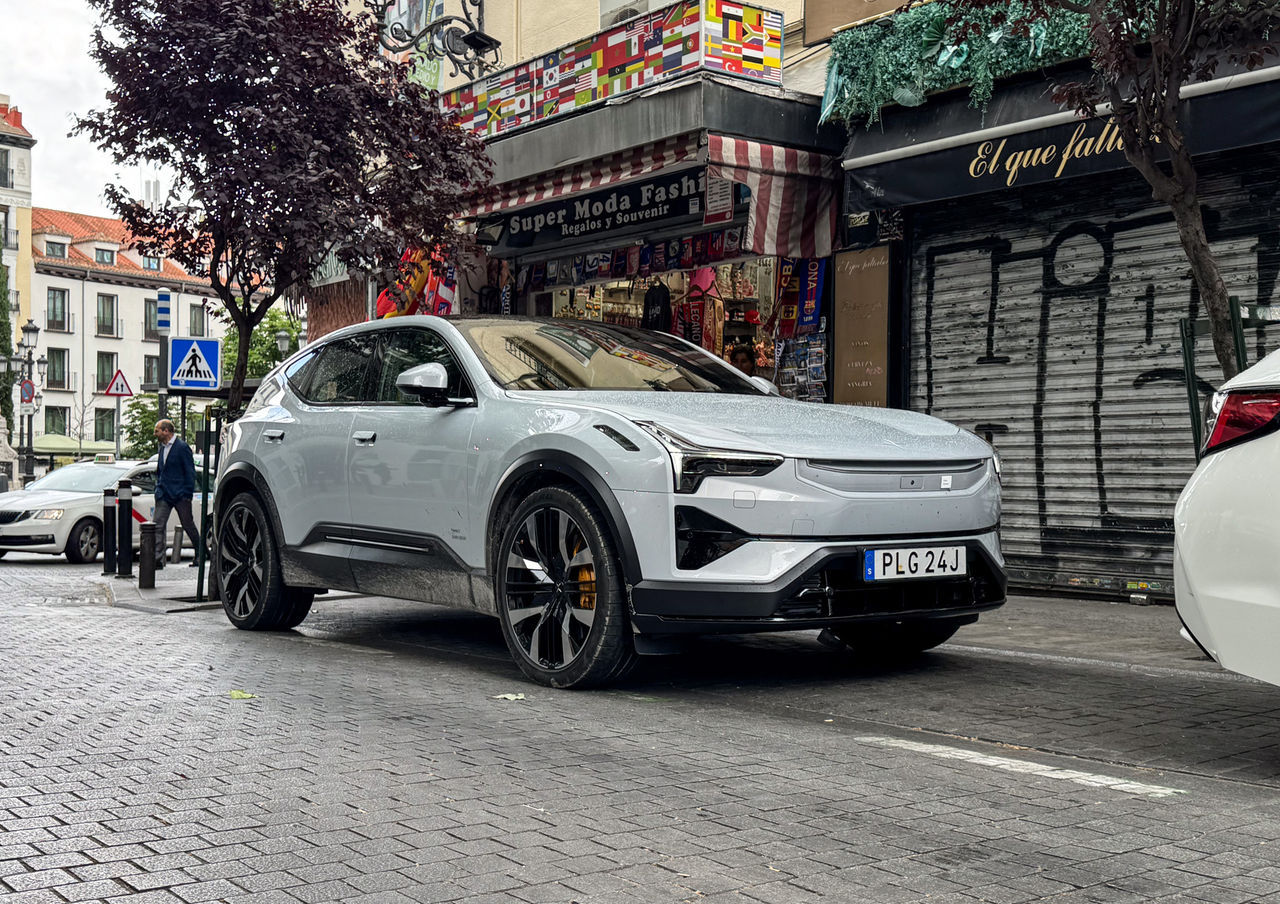 Många mjukvaru-buggar vid test av Polestar 3