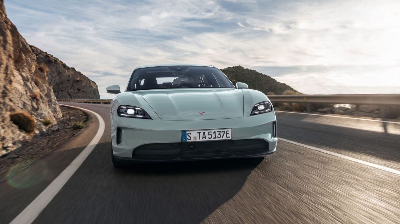 Porsche återkallar över 27.000 exemplar av Taycan