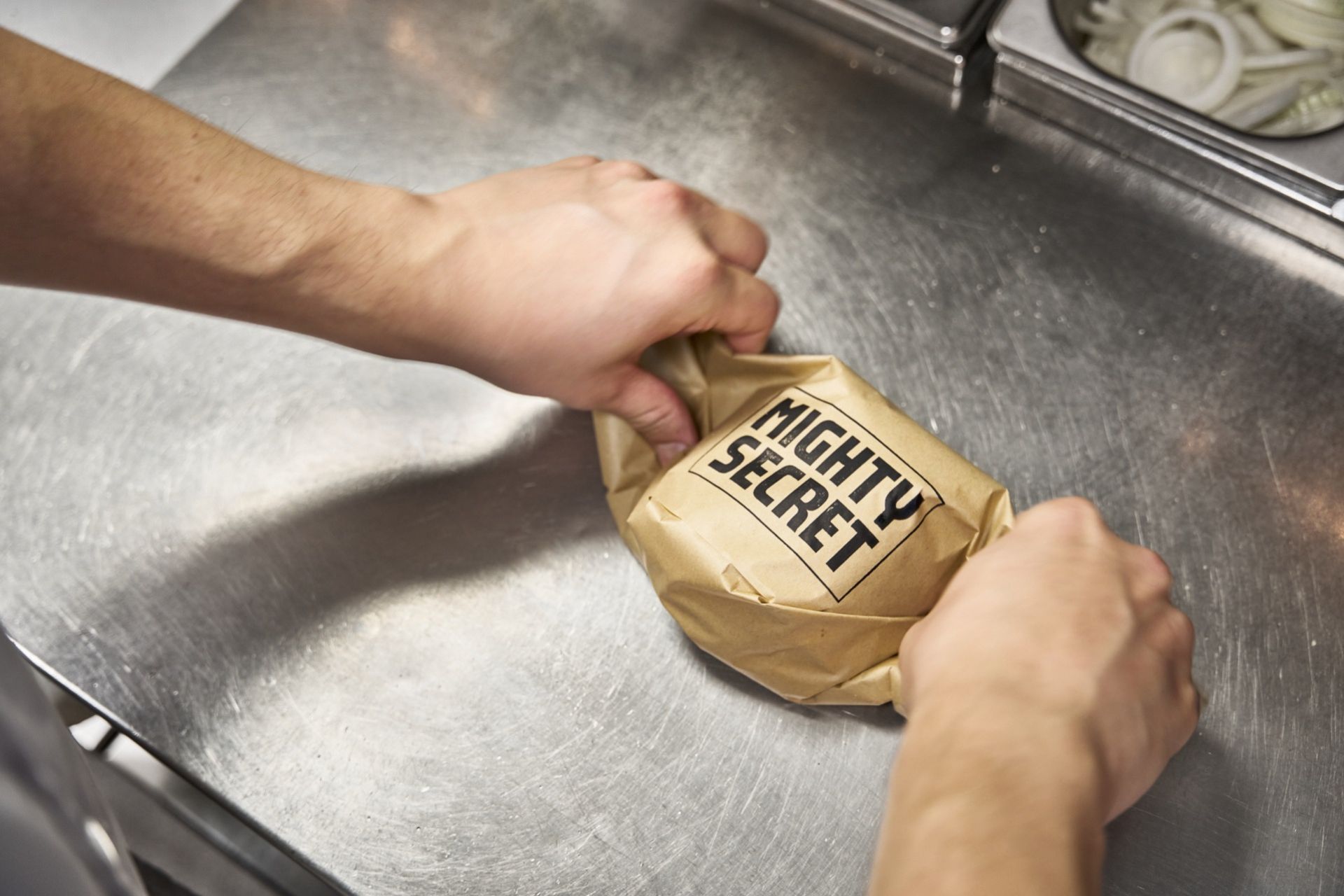 Max lanserar Hemlig burgare på fredag