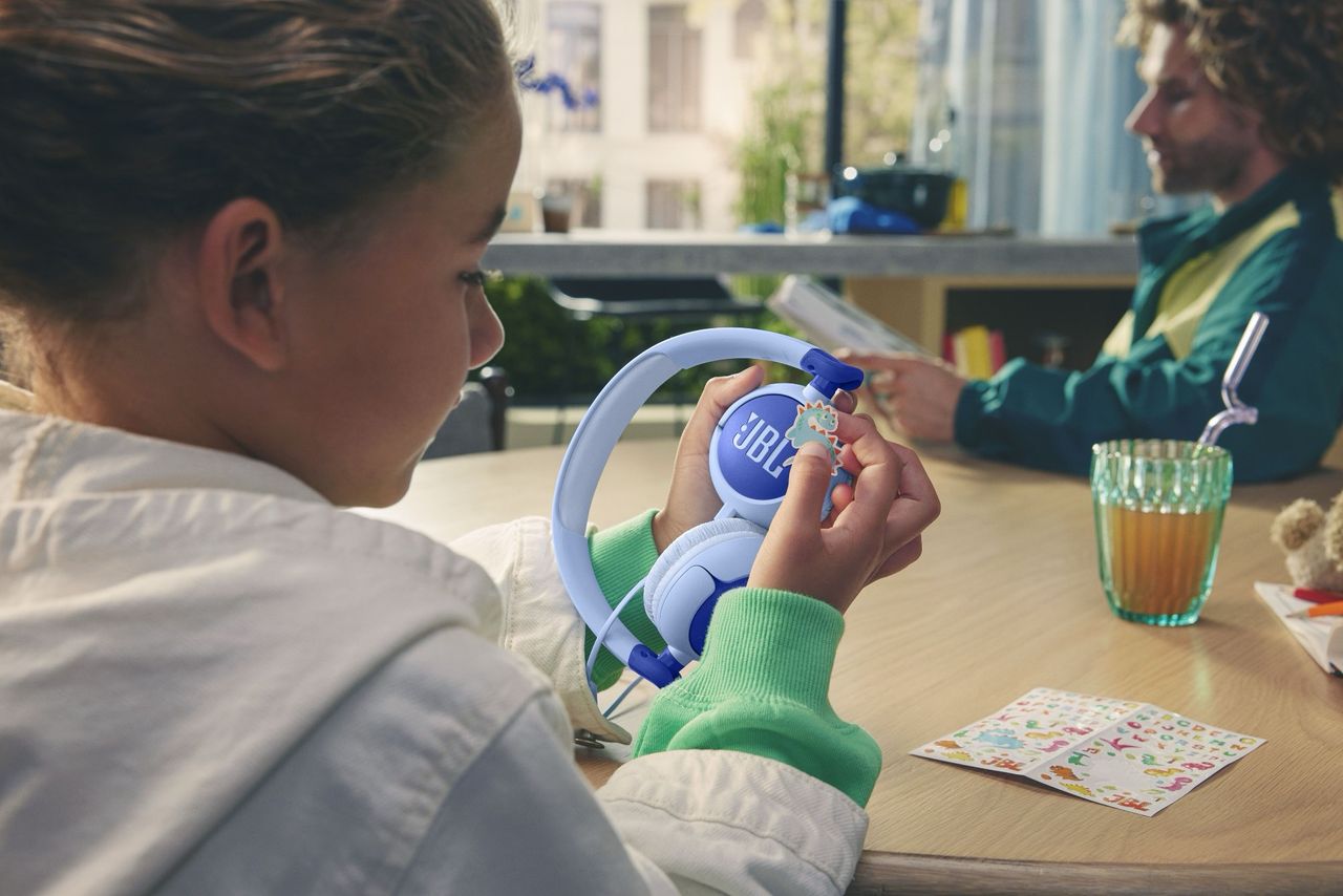 JBL släpper tre nya hörlurar