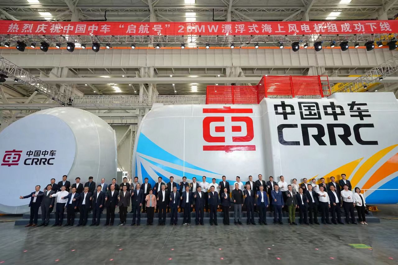 Kina sjösätter världens största flytande vindkraftverk
