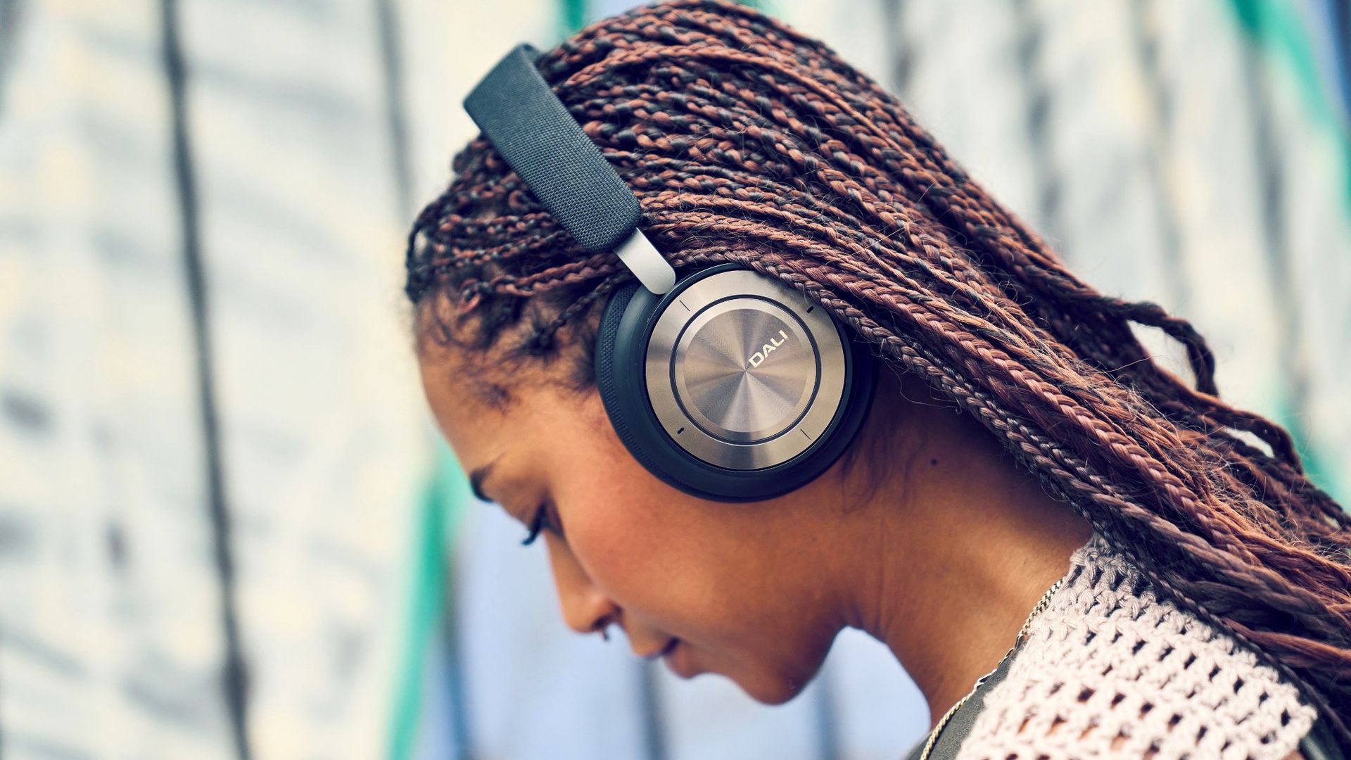 Dali släpper hörlurarna iO-8