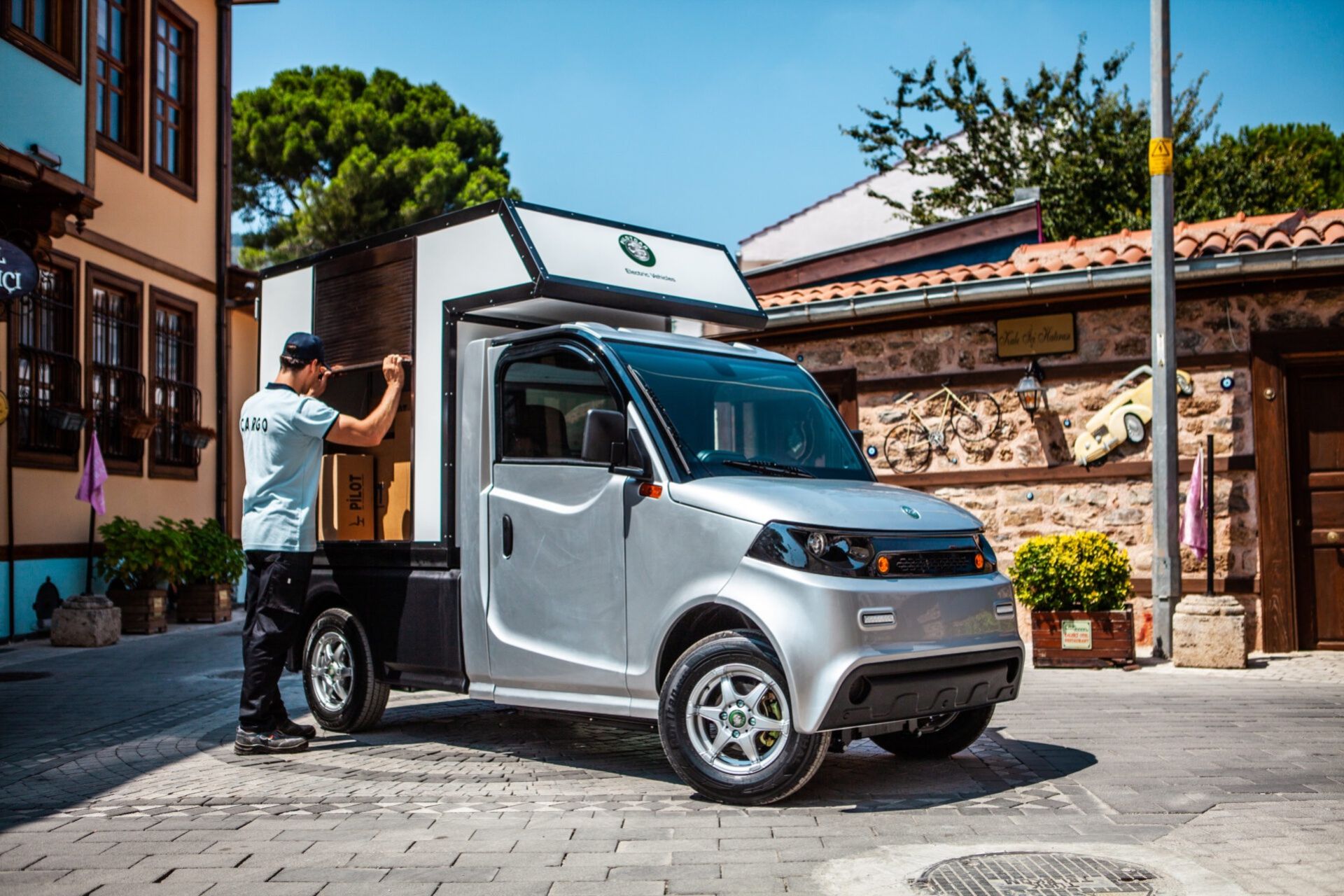 Nytt eldrivet arbetsfordon på den svenska marknaden
