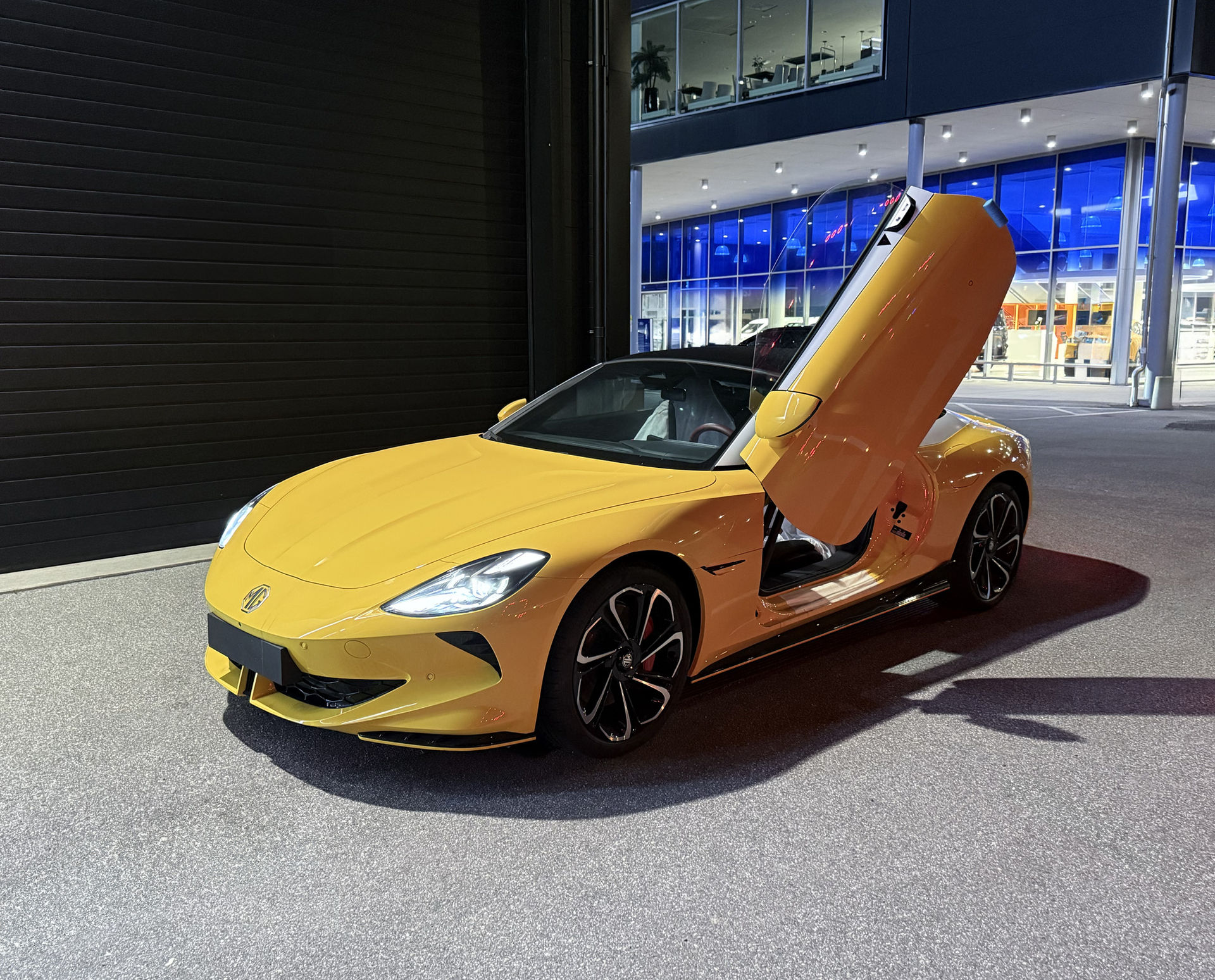 Den här hann före Tesla Roadster!